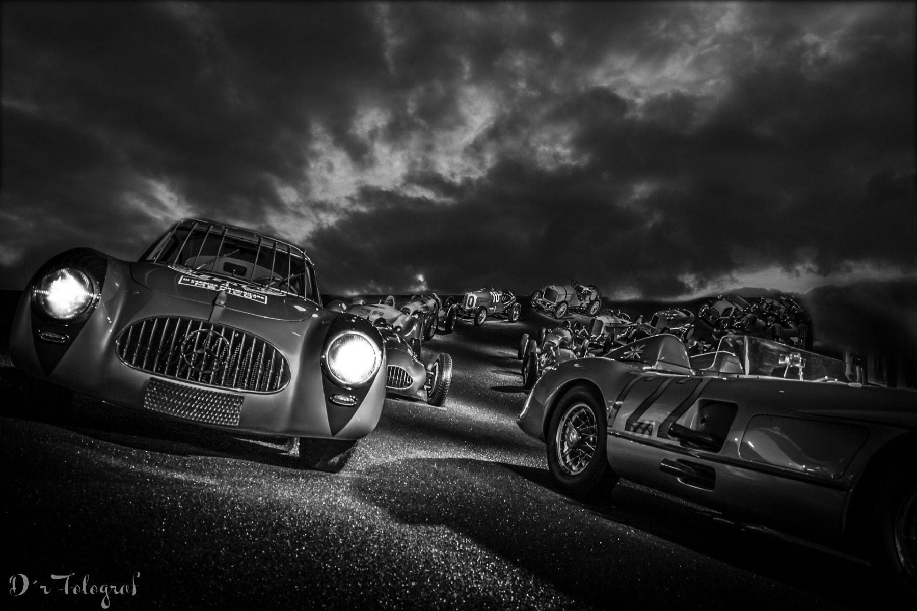 “The Race is On” (Mercedes-Benz Museum)