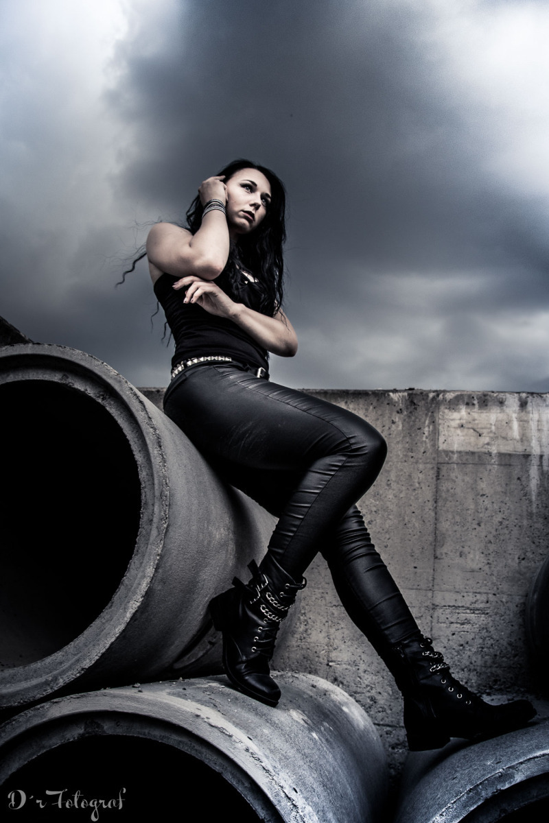 "Just before the Hurricane" - Model: Linda Dähler