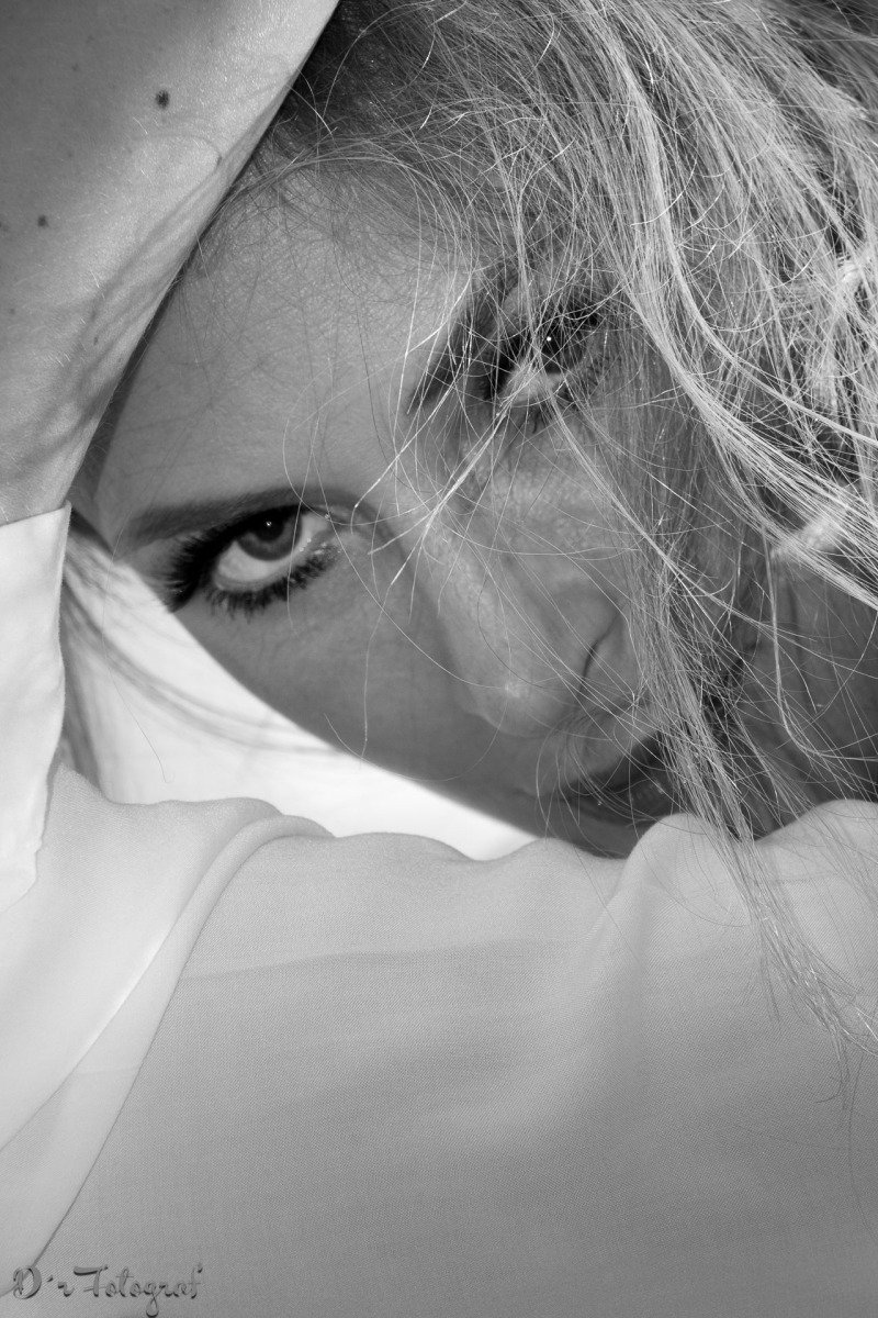 Model : Nicole Huber