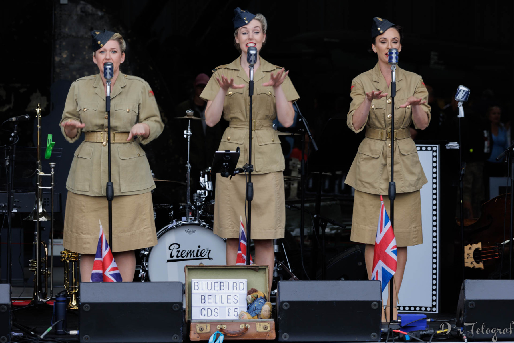 1095_JW235054_1920x1280