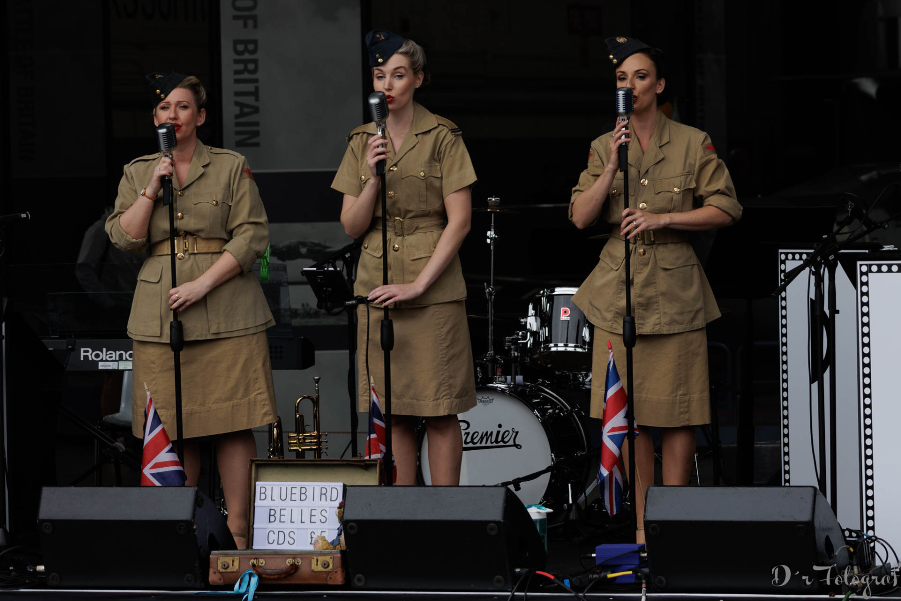 1100_JW235070_1920x1280