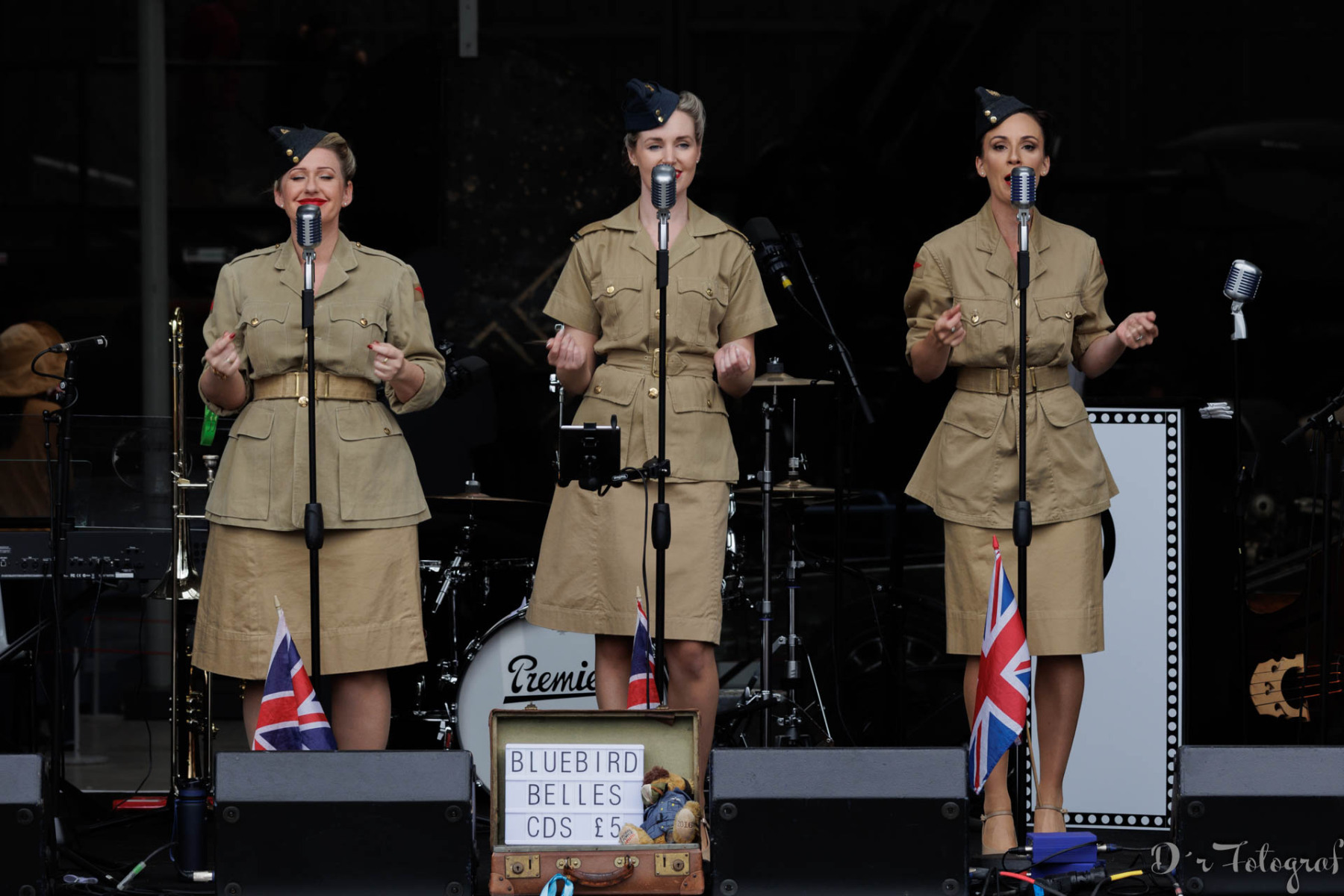 1105_JW235084_1920x1280